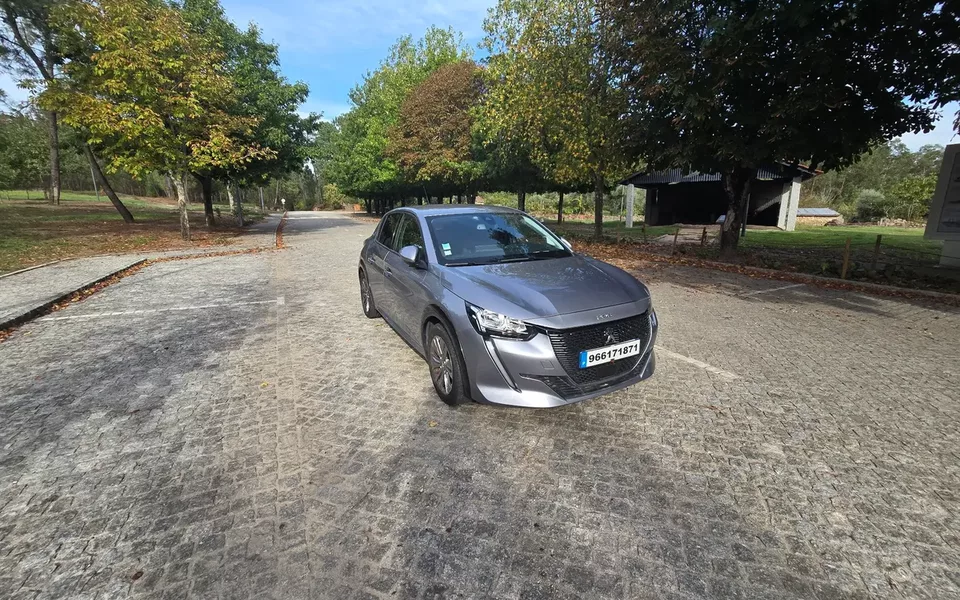 Peugeot e-208 50 kWh Allure Pack