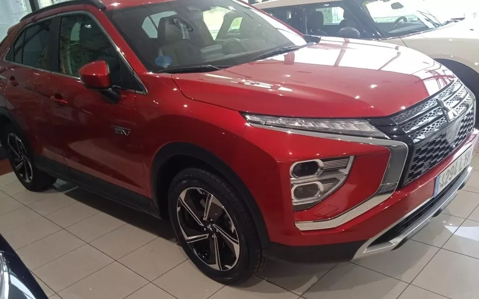 MITSUBISHI Eclipse Cross Eclipse Cross PHEV Kaiteki 4WD