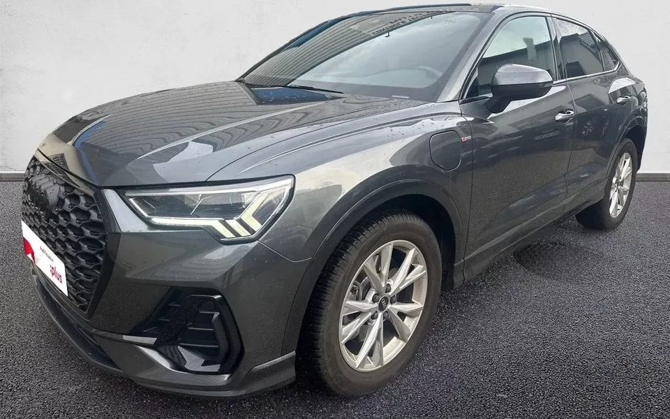 AUDI Q3 Sportback 45 TFSIe 245 ch S tronic 6 S line