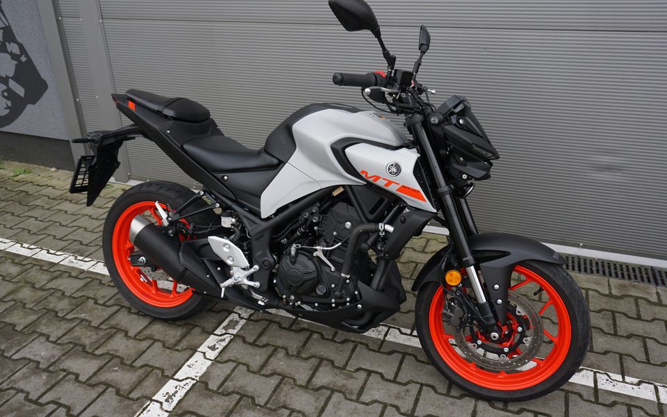 Yamaha MT 03 ICE FLUO