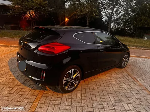 Kia Ceed S Coupé 1.6 CRDi GT Line