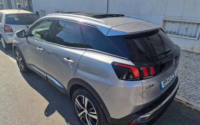 Peugeot 3008 PureTech 130 Stop & Start GPF Allure