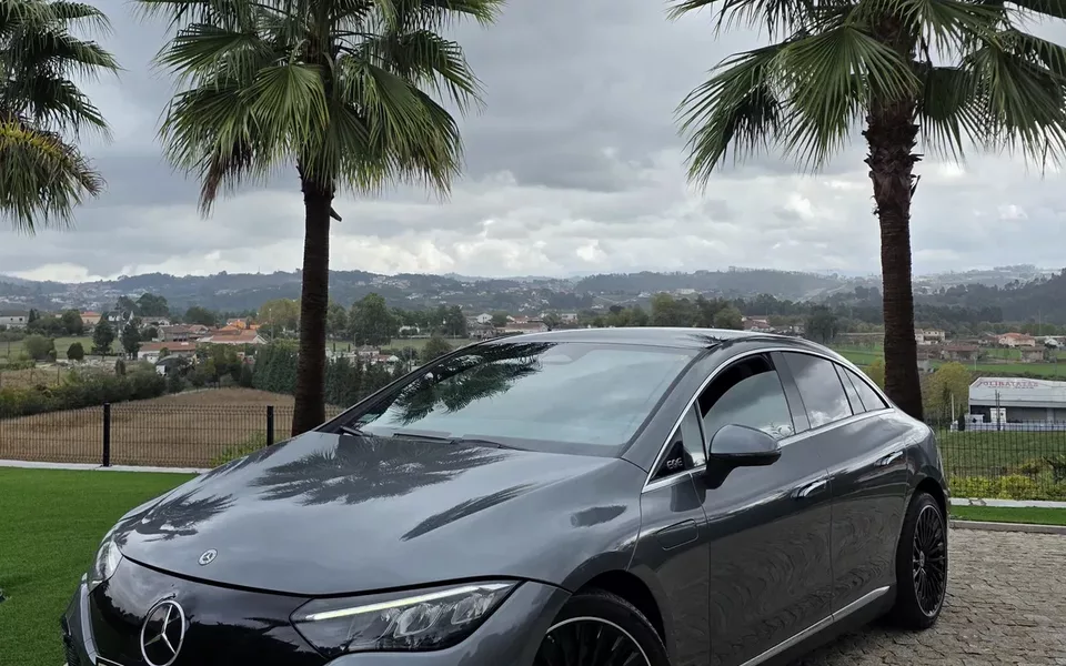 Mercedes-Benz EQE 300 Edition Electric Art