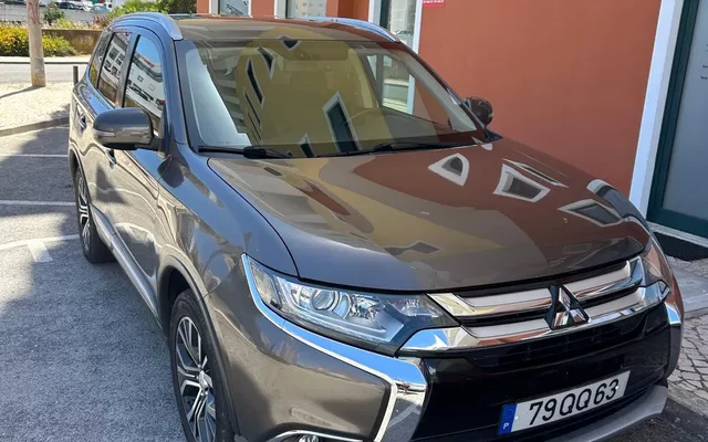 Mitsubishi Outlander 2.2 DI-D Instyle Navi