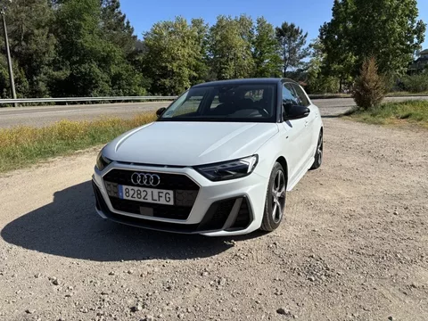 Vendido: AUDI A1 A1 Sportback 25 TFSI S line - 16900€ en O porriÑo