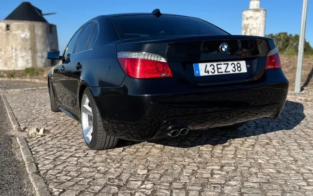 BMW 525