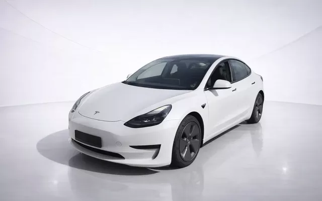 Tesla Model 3 Standard Range Plus RWD