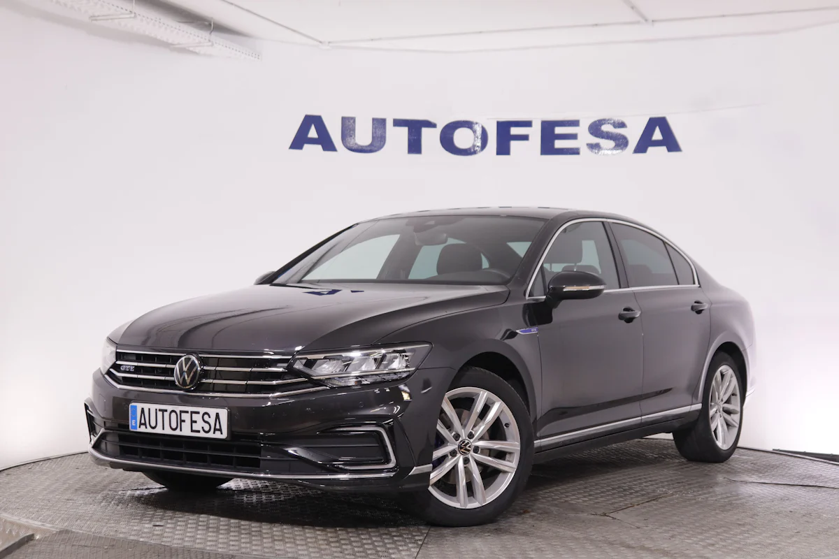 Volkswagen Passat GTE 1.4 TSI EPOWER AUTO DSG 218CV 4P # NAVY,IVA DEDUCIBLE,