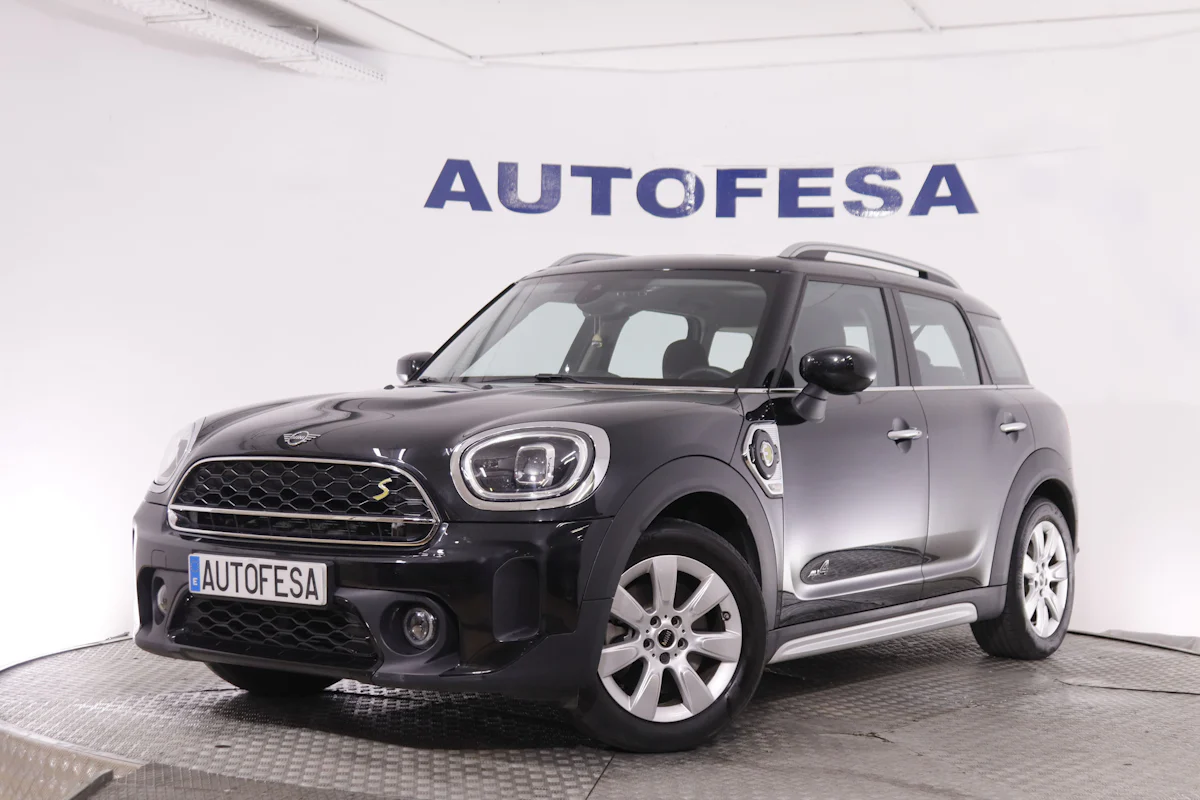 Mini Cooper SE Countryman COOPER SE ALL4 1.5 HIBRIDO ENCHUFABLE AUTO 224CV 5P # NAVY,PARKTRONIC,CAMARA TRASERAA