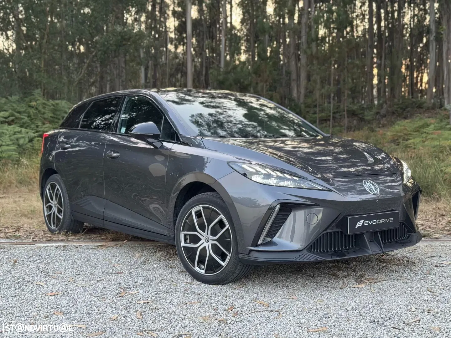 MG MG4 77 kWh Extended Range Luxury