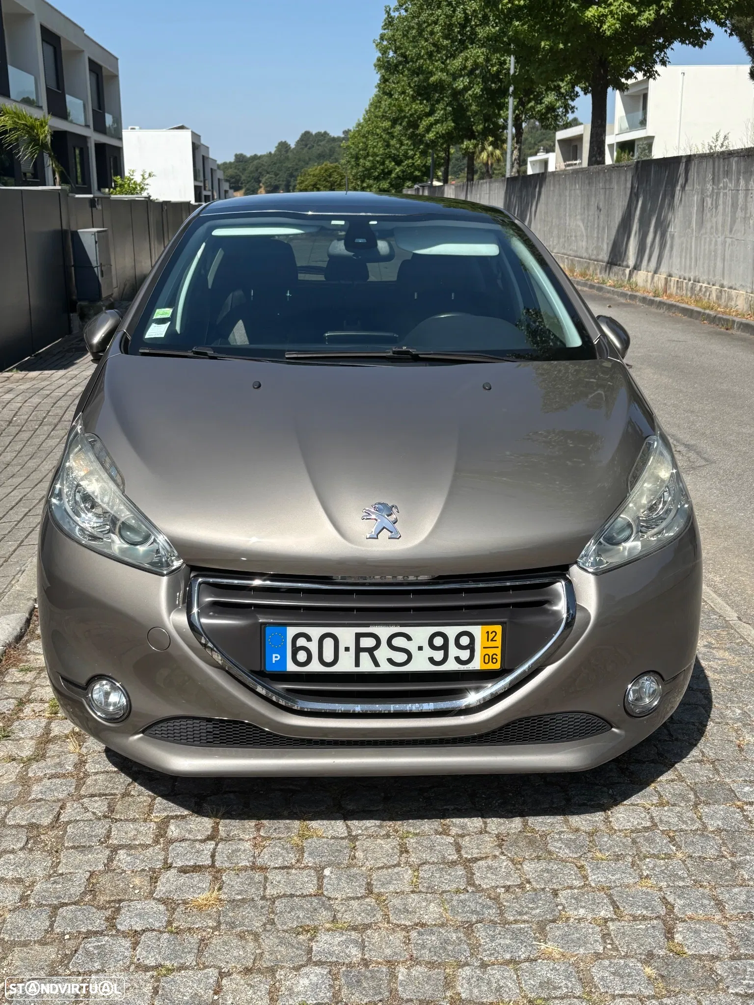 Peugeot 208 1.6 e-HDi Allure