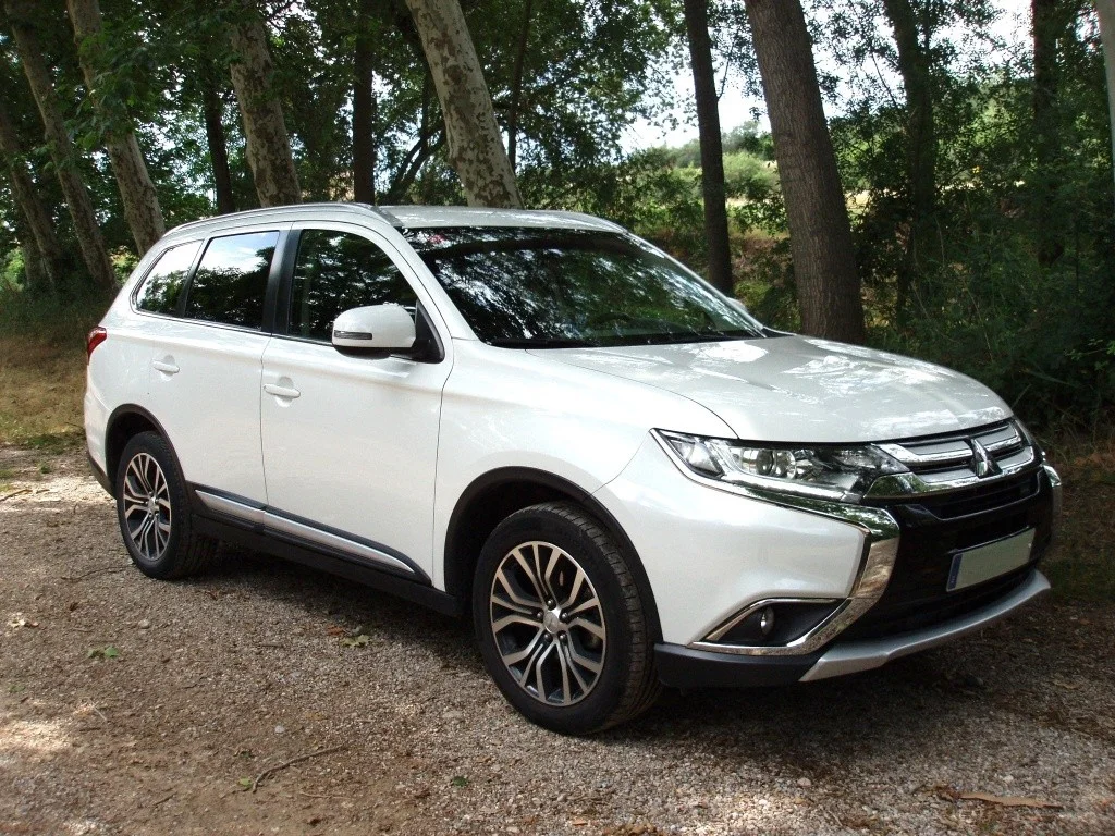 MITSUBISHI Outlander Outlander 200 MPI Motion 2WD 5pl. CVT