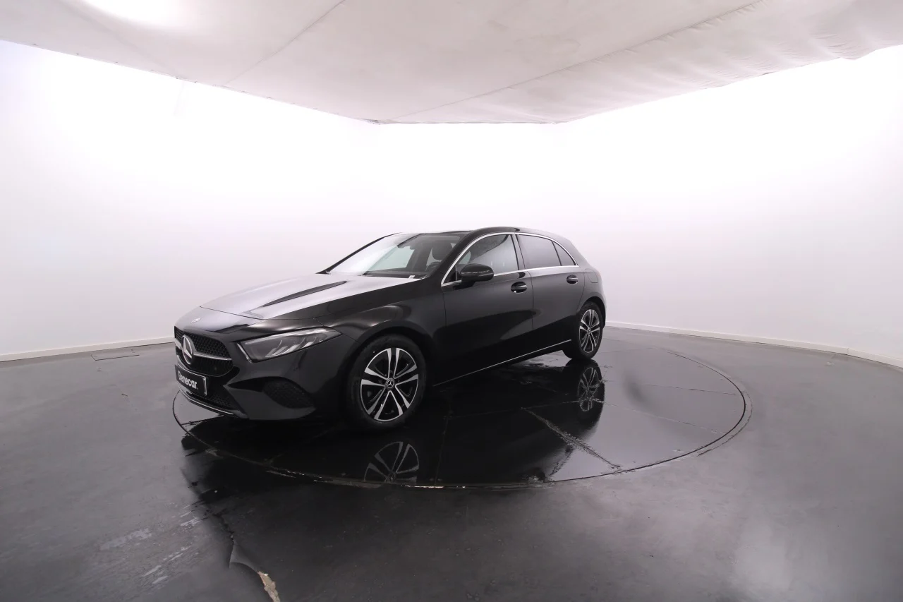 Mercedes-Benz Classe A - 200 d Progressive Advanced Cx. Aut. / Vidros Escurecidos