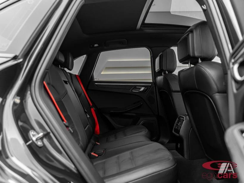 PORSCHE Macan Macan GTS Aut.