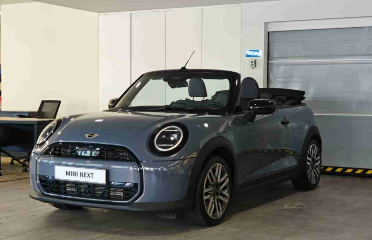 MINI - Mini Cabrio - Mini Cooper C Classic M