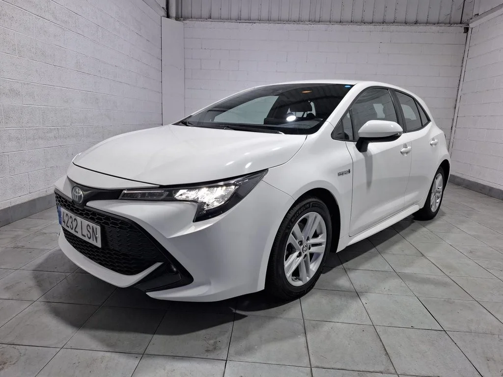 TOYOTA Corolla 1.8 125H ACTIVE TECH E-CVT