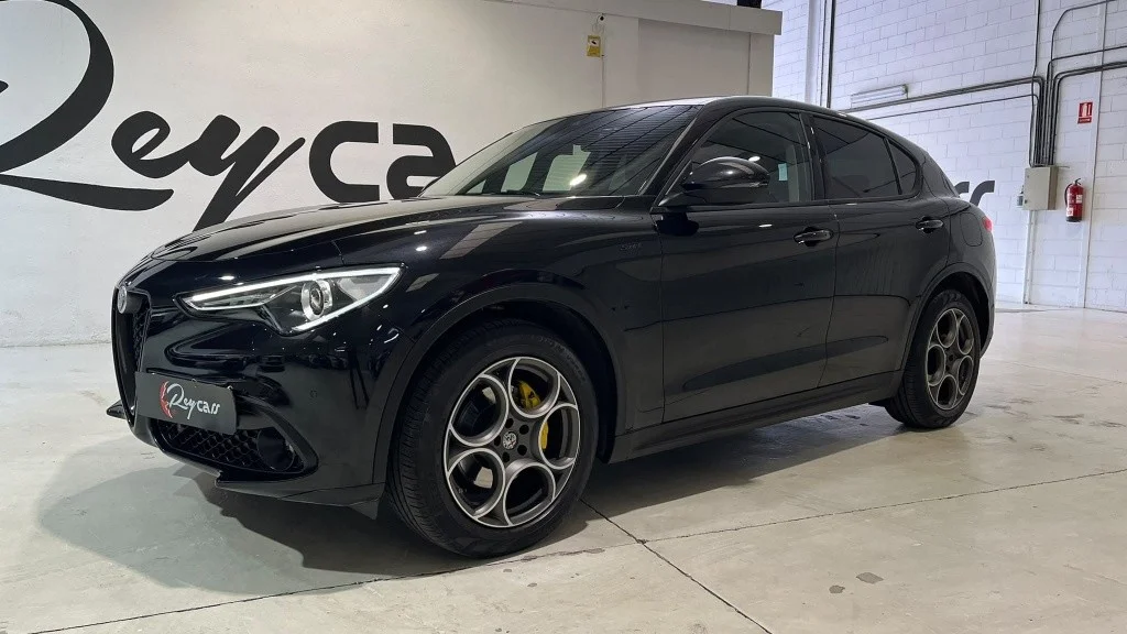 ALFA ROMEO Stelvio Stelvio 2.2 Sprint + Q4 190 Aut.
