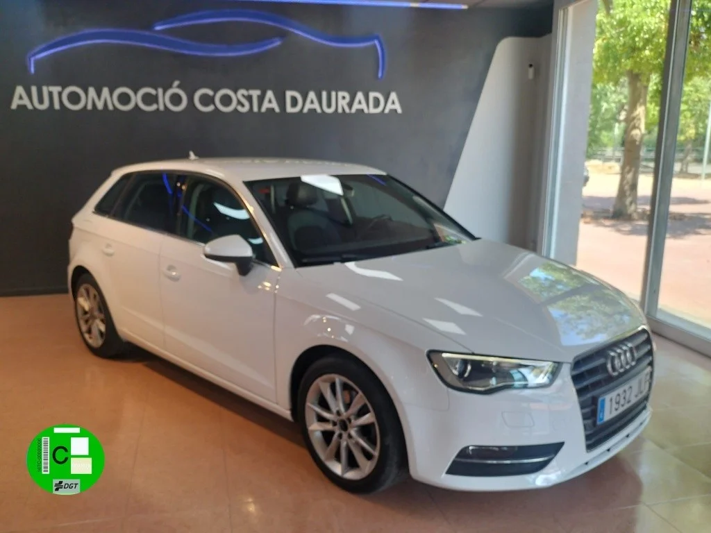 AUDI A3 A3 Sportback 1.6TDI Design Edition 81kW