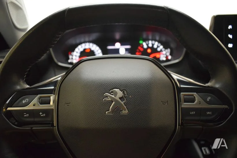 PEUGEOT 2008 2008 1.2 PureTech S&S Allure Pack 100