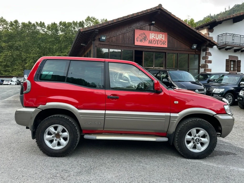 NISSAN Terrano Terrano 2.7 TDi Elegance