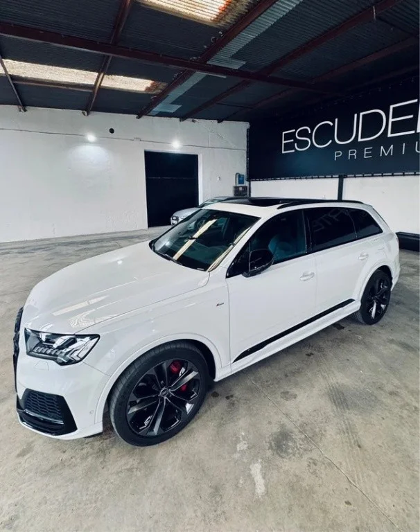 AUDI Q7 Q7 60 TFSIe S line plus quattro tiptronic