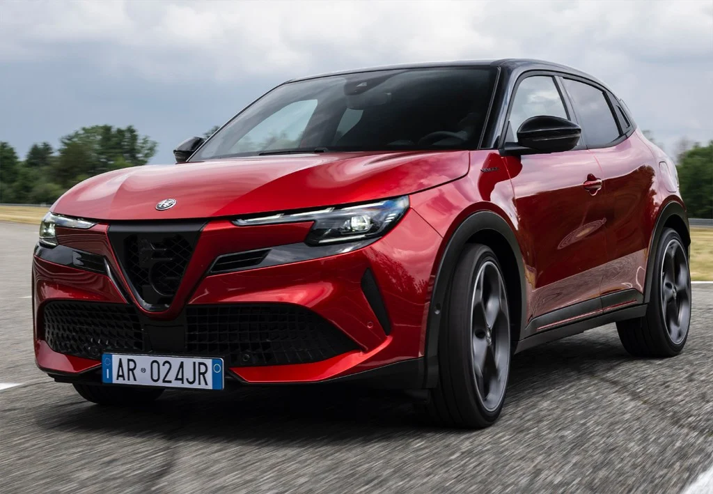 ALFA ROMEO Junior Junior Ibrida 1.2 Core 100kw eDCT6