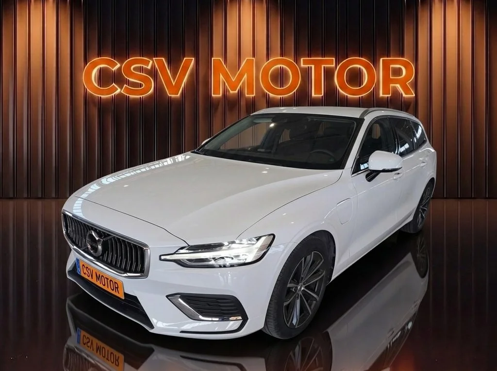 VOLVO V60 2.0 T6 AWD Recharge Core Auto
