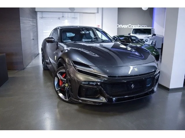 FERRARI Purosangue Purosangue 6.5