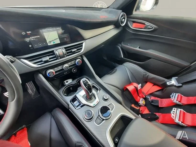ALFA ROMEO Giulia GTAM 2.9T V6 397kW (540CV) AT GTAM