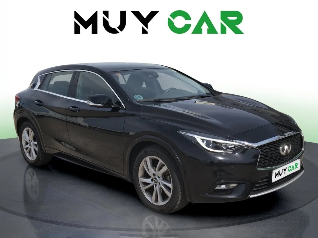 INFINITI Q30 Q30 1.6tc Premium 7DCT 156
