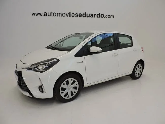 TOYOTA Yaris Yaris 100H 1.5 Active