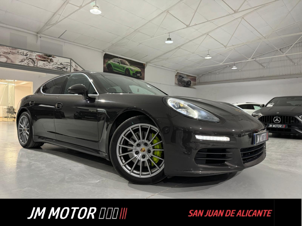 PORSCHE Panamera Panamera 4 e-Hybrid Sport Turismo