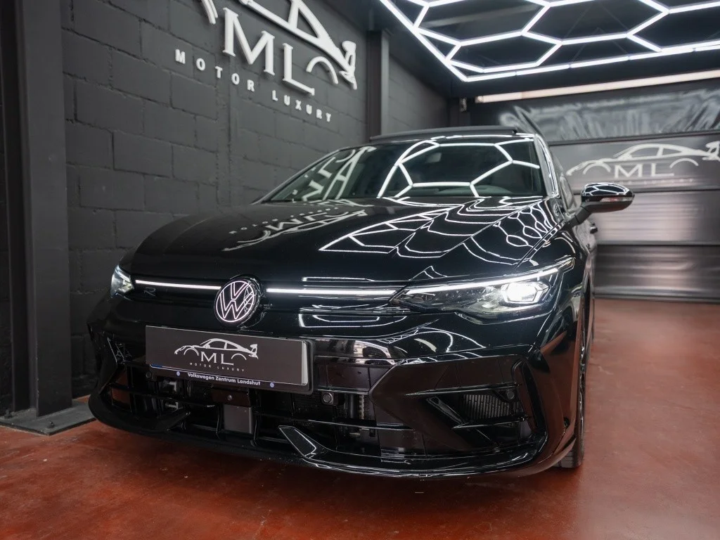 VOLKSWAGEN Golf Golf 2.0 TSI R Black Edition DSG 4Motion 245kW