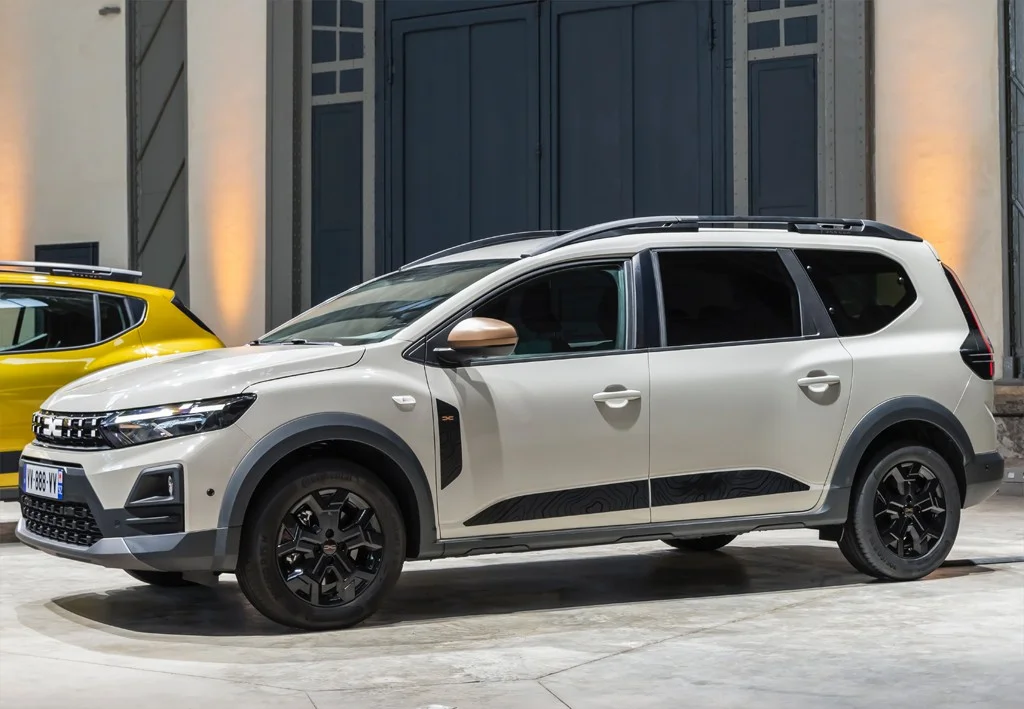 DACIA Jogger Jogger 1.0 ECO-G Essential 74kW 5pl.