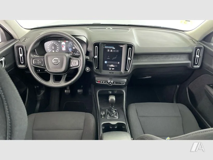 VOLVO XC40 XC40 T2 Essential