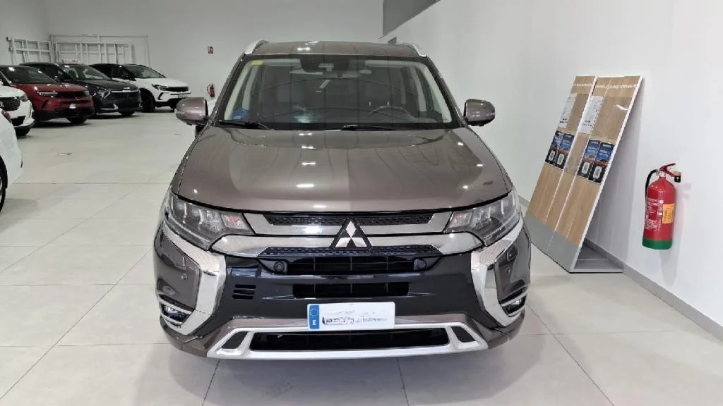 MITSUBISHI Outlander OUTLANDER 2.4 PHEV KAITEKI AUTO 4WD 5P