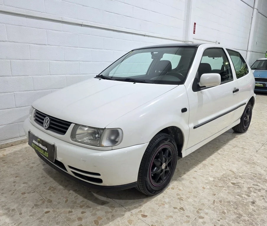 VOLKSWAGEN Polo Polo 1.0 Conceptline