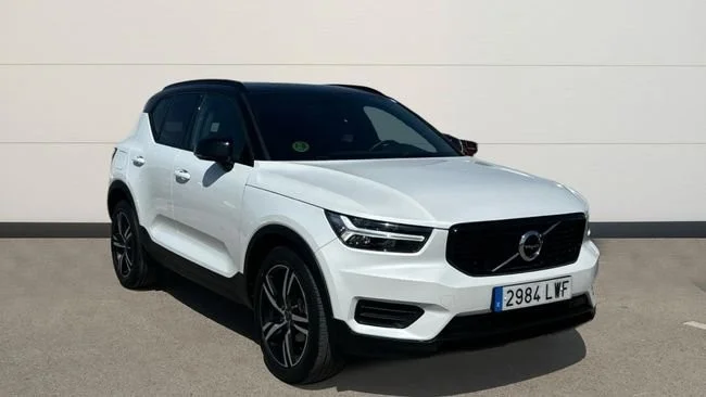 VOLVO XC40 1.5 T2 R-DESIGN AUTO 129 5P