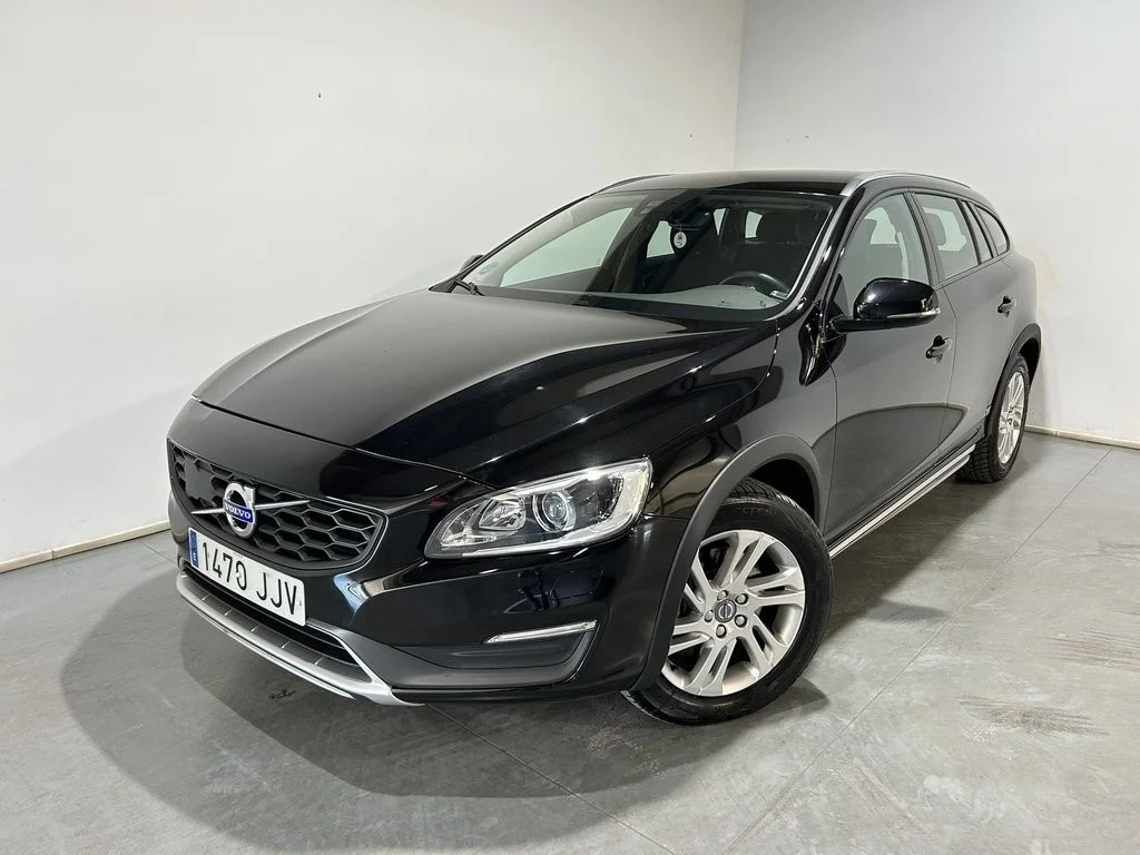 VOLVO V60 Cross Country V60 Cross Country D4 Momentum AWD Aut.