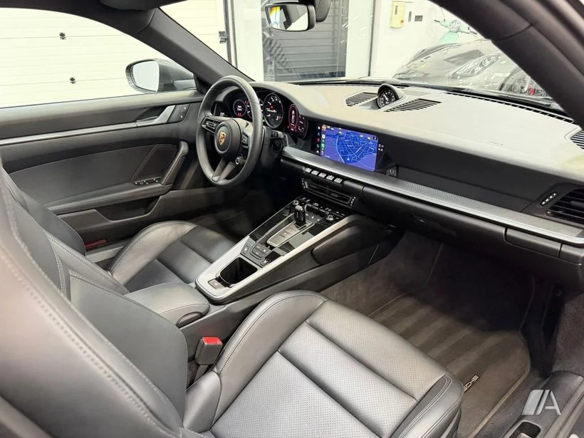 PORSCHE 911 911 Carrera 4S