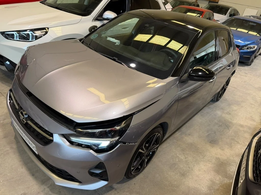 OPEL Corsa OPEL Corsa Pequeño Automático de 5 Puertas