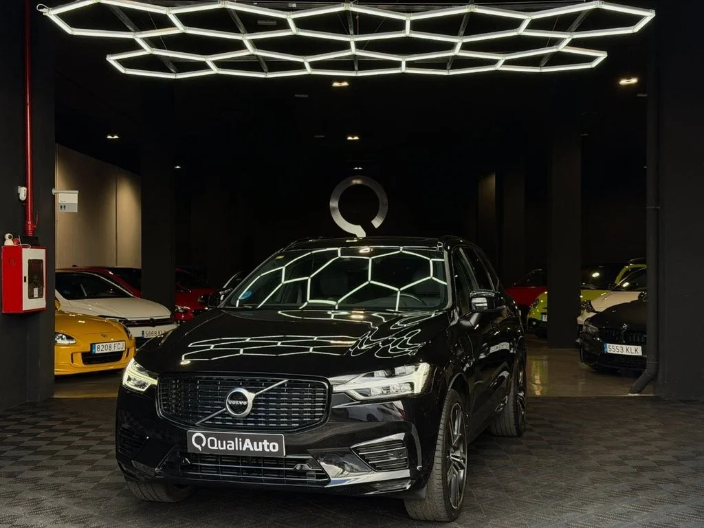 VOLVO XC60 2.0 T8 AWD RDesign Auto