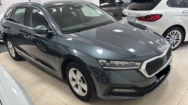 SKODA Octavia Octavia 2.0TDI CR Ambition DSG 110kW