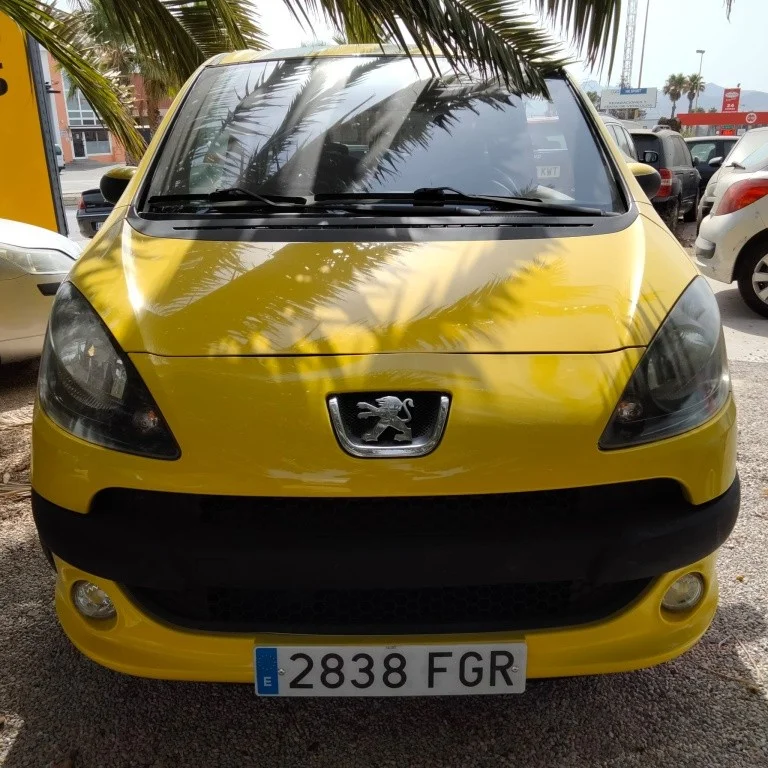 PEUGEOT 1007 1007 1.4HDI Sporty