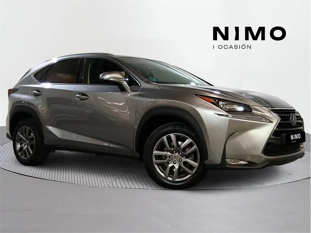 LEXUS NX NX 300h Executive 4WD Tecno + Navibox