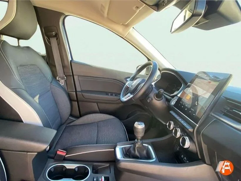 RENAULT Captur Captur TCe Techno 67kW