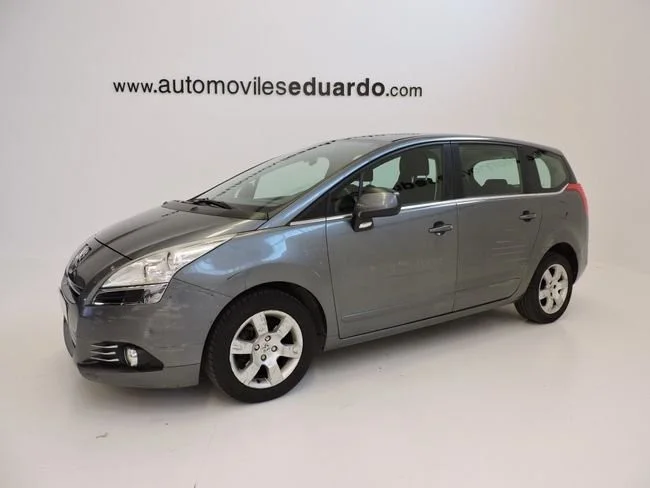 PEUGEOT 5008 Premium 1.6 HDi 112 FAP