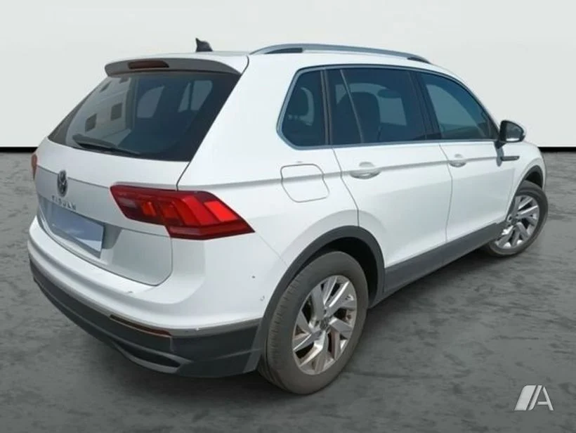 VOLKSWAGEN Tiguan Nuevo Connect 1.5 TSI SG6 96 kW (130 CV) (AX13AX12)