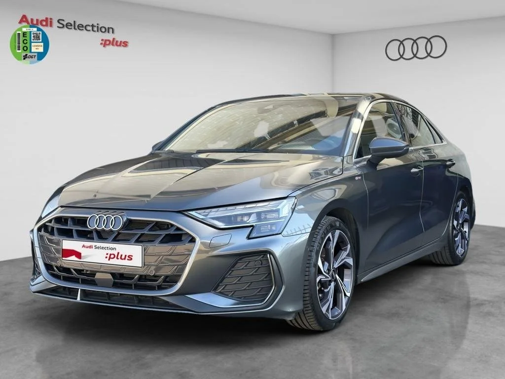 AUDI A3 A3 Sedán TFSI S line S tronic 110kW