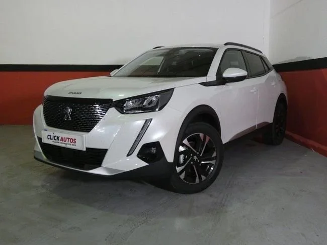 PEUGEOT 2008 1.2 130CV Allure Pack EAT8